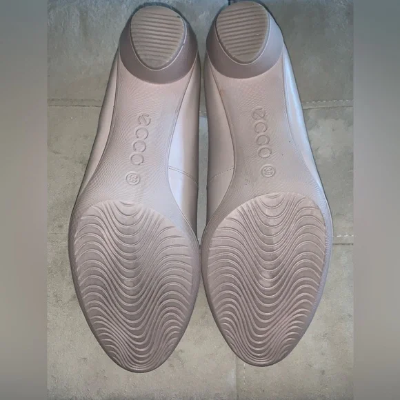 ** SOLD ELSEWHERE ** - Picture 6 of 6